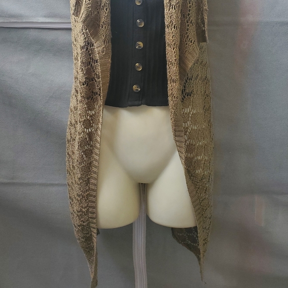 Vintage Khaki Green Boho Crochet Vest - Picture 3 of 11